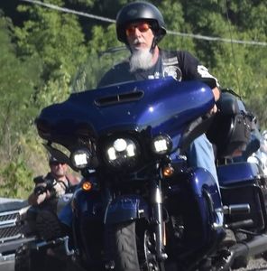 Meet your Posher, Russ